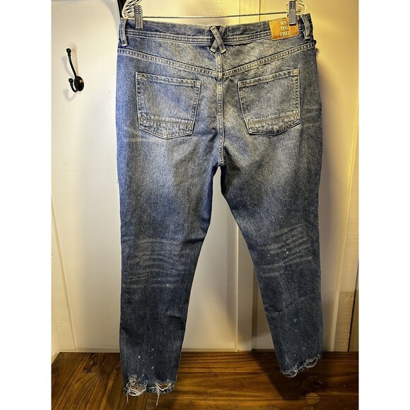 FREE PEOPLE Distressed Jeans Women’s Size 31 Button Fly - Picture 2 of 5